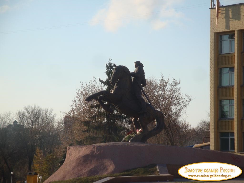 Памятник Евпатию Коловрату