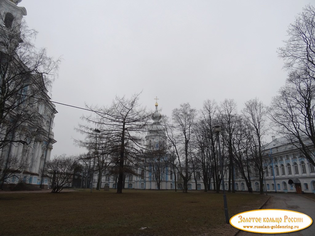 Смольный монастырь