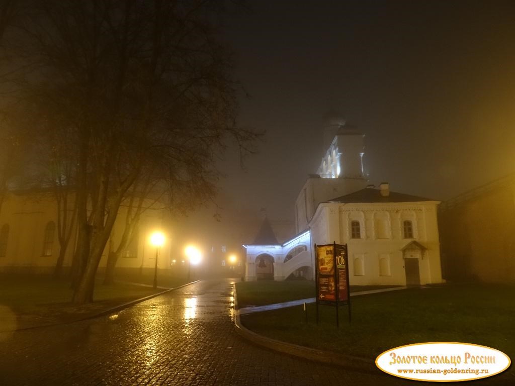 Новгородский Детинец (кремль). Ноябрьский вечер