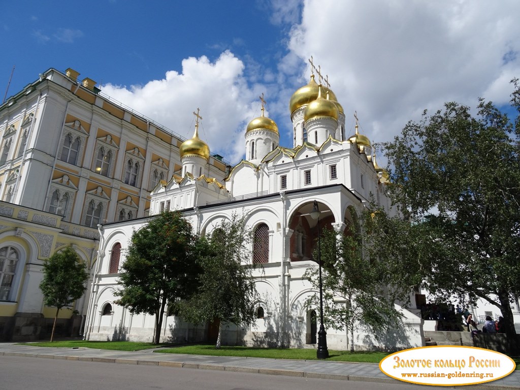 Благовещенский собор. Вид с Боровицкой улицы