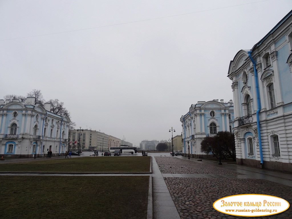 Смольный монастырь. Корпуса бывшего института благородных девиц