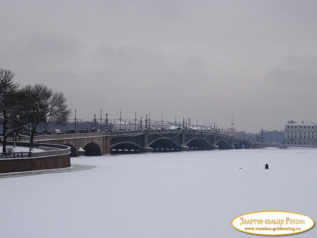 Петропавловская крепость. Вид на Троицкий мост с Иоанновского моста