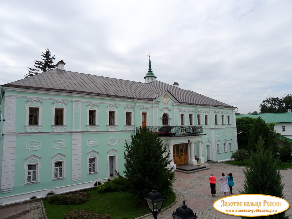 Свято-Троицкая Сергиева лавра. Митрополичьи покои