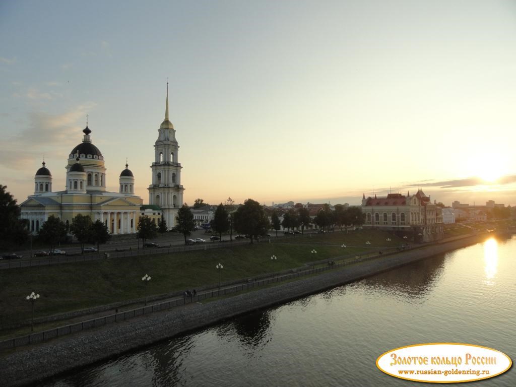 Рыбинский мост. Вид на центр Рыбинска