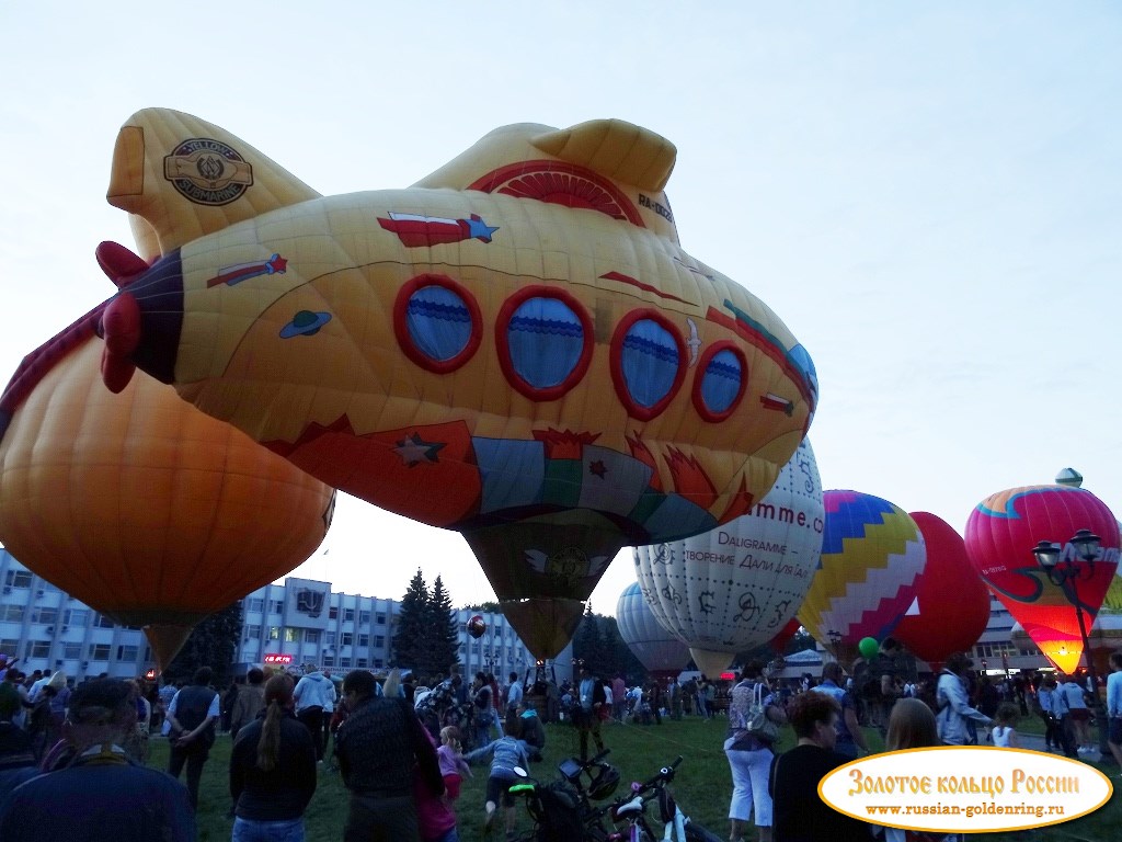 Центральная площадь. Фестиваль воздушных шаров (июль 2015)