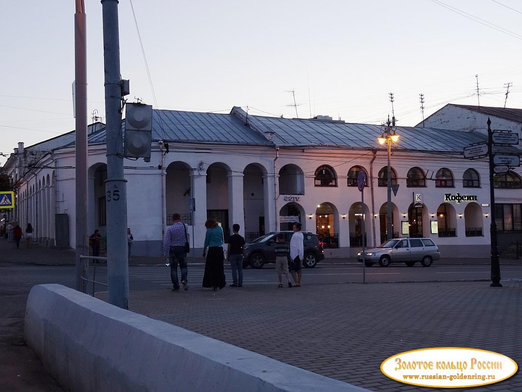 Большая Московская улица. Гостиный двор