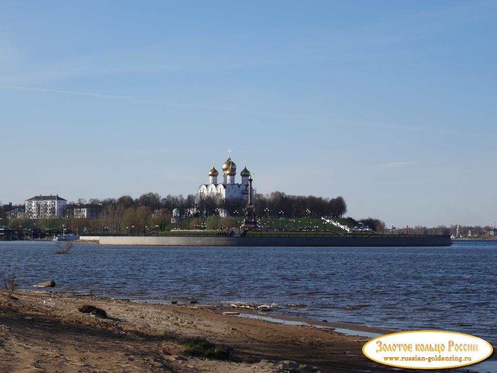 Церковь Иоанна Златоуста в Коровниках. Устье Которосли