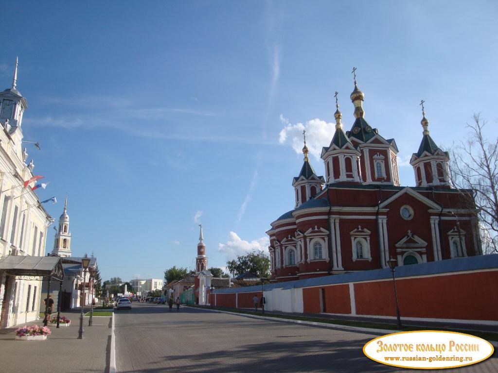 Коломенский Кремль. Возле Брусенского монастыря