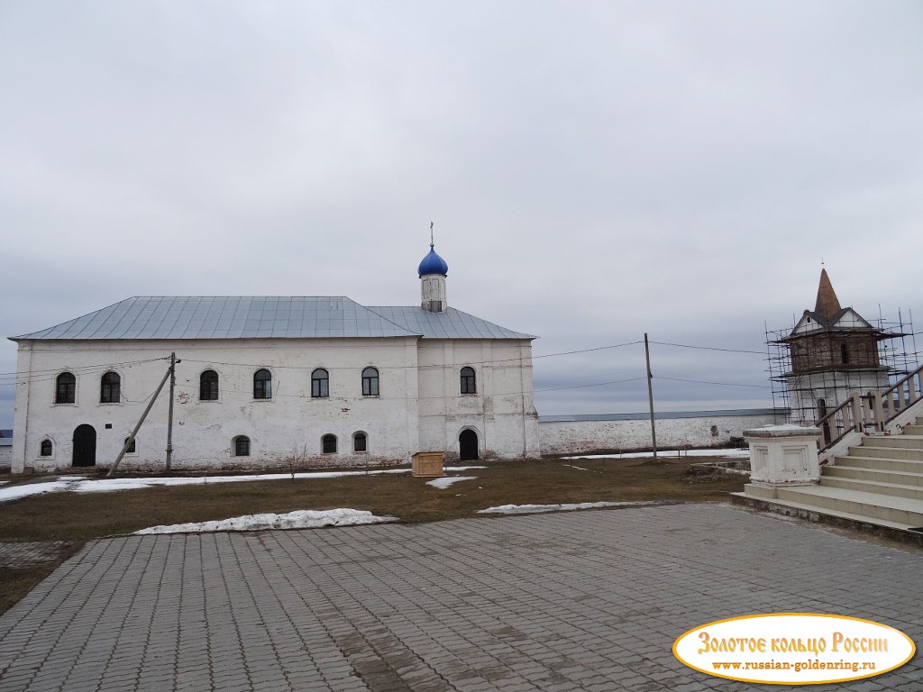 Ферапонтов Лужецкий Можайский монастырь. Введенская церковь с трапезными палатами