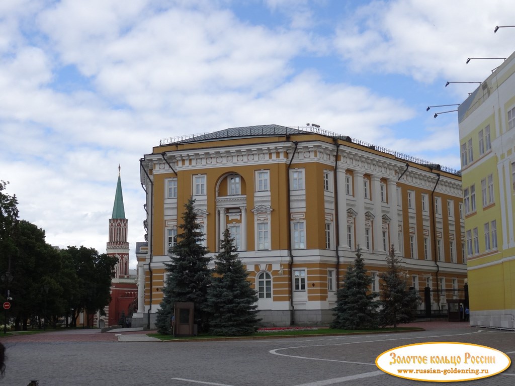 Московский кремль. Здание Сената