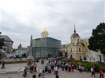 Достопримечательности Сергиева Посада. Свято-Троицкая Сергиева лавра. Воскресное утро в лавре