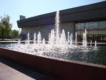 Достопримечательности Москвы. Останкинская телебашня. Фонтан