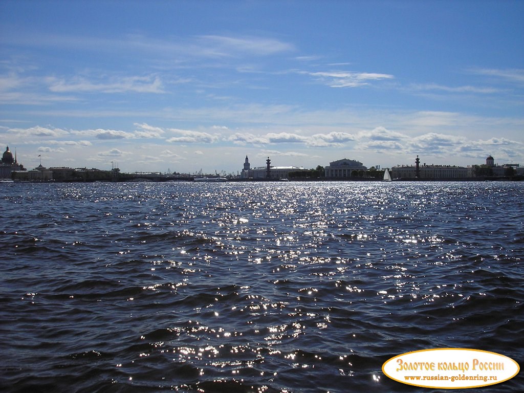 Река Нева. Летний пейзаж