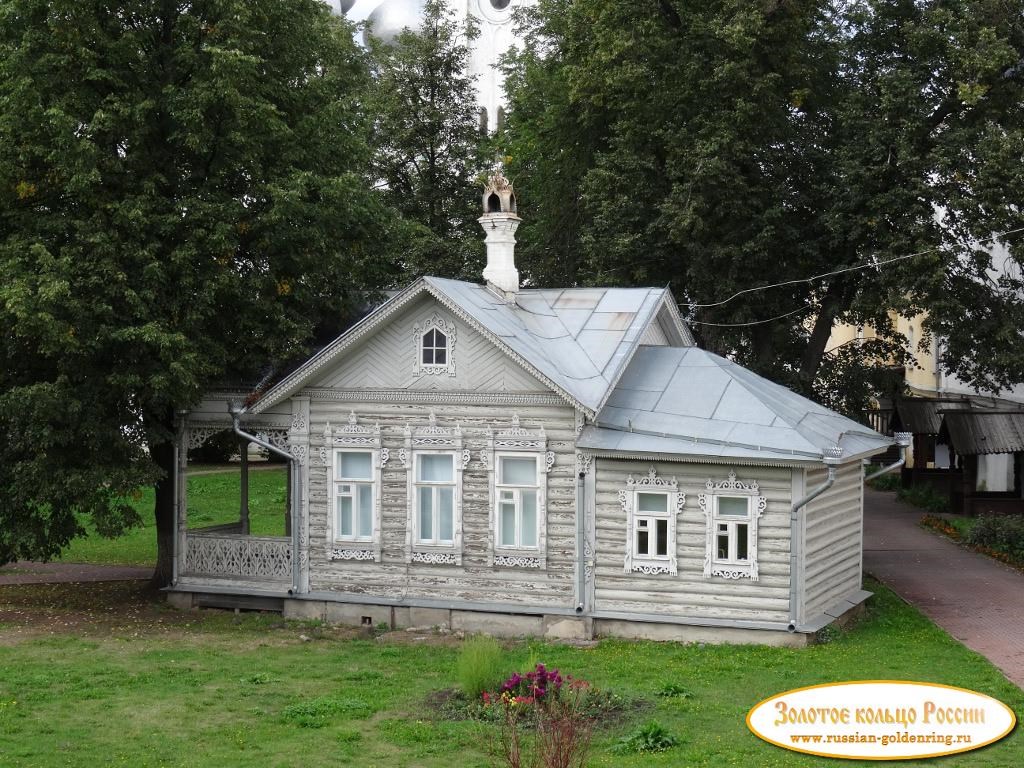 Архиерейский двор (комплекс XVII — XVIII века). Летний домик архиерея