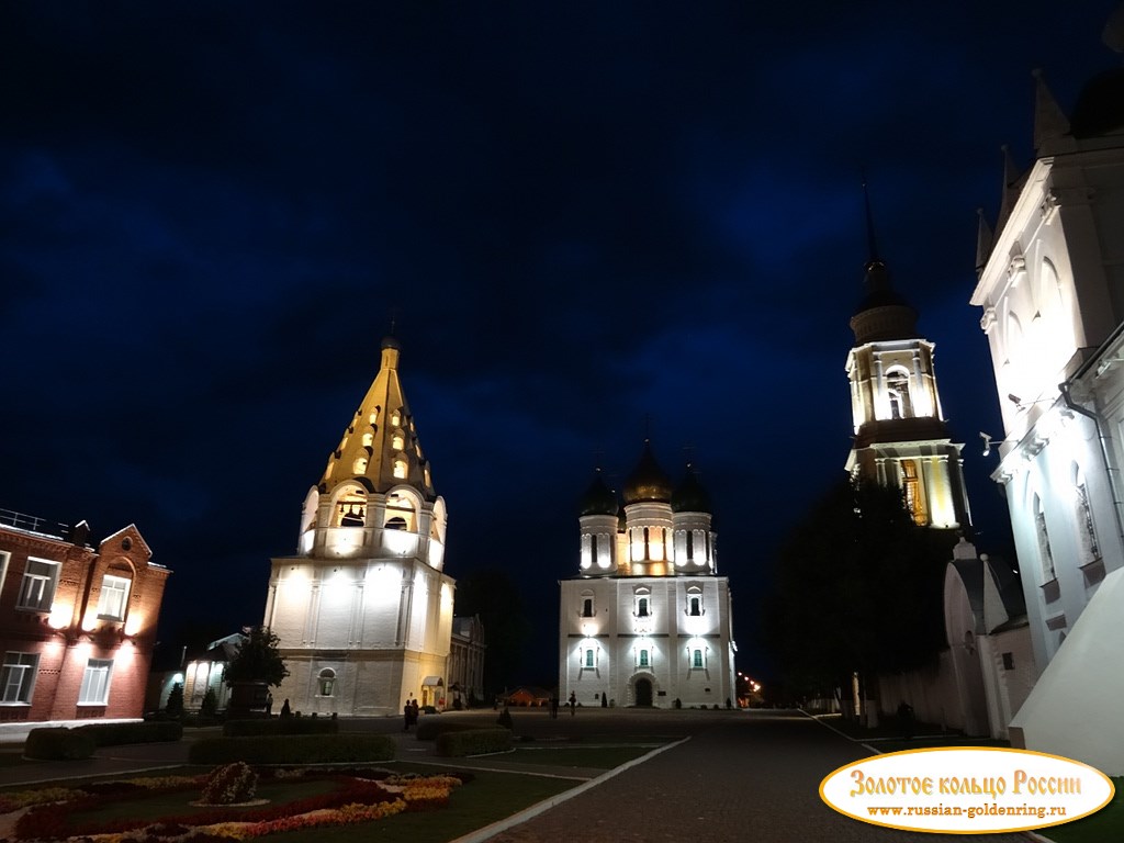 Коломенский Кремль. Вечер на Соборной площади