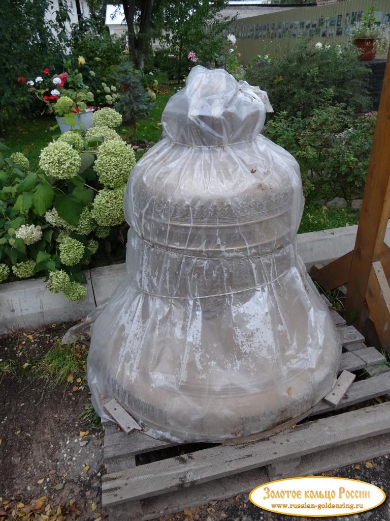 Житенный Смоленский женский монастырь. Колокол в упаковке