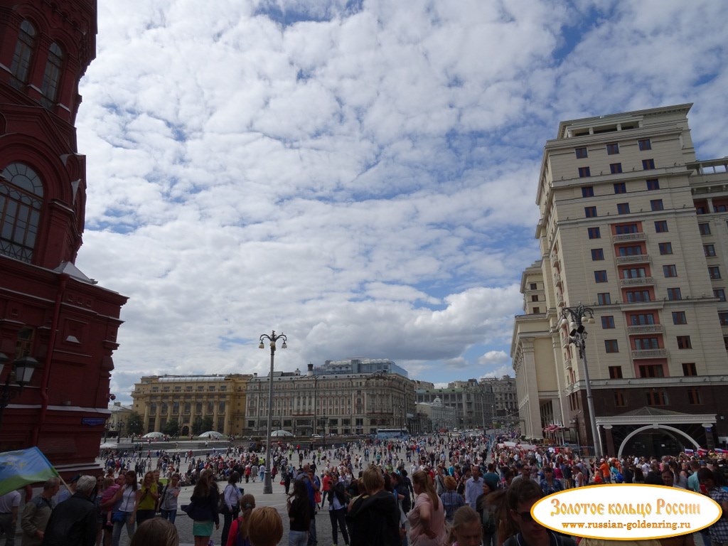 Центральные площади. Манежная площадь