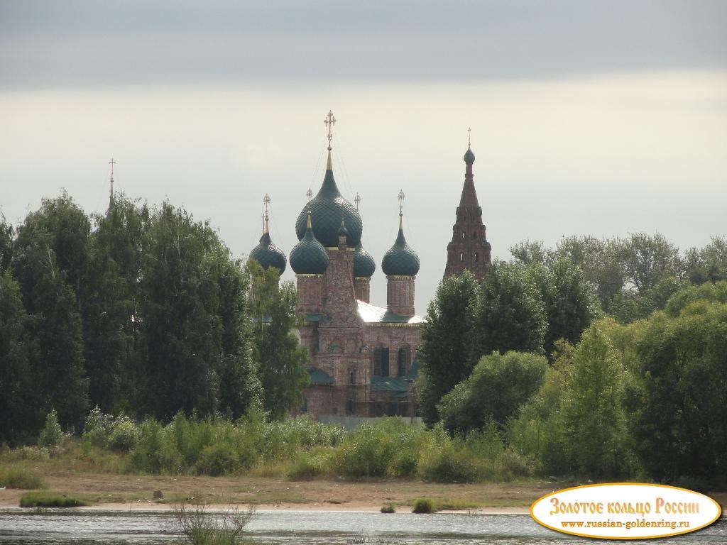 Парк фонтанов. Вид на комплекс в Коровниках