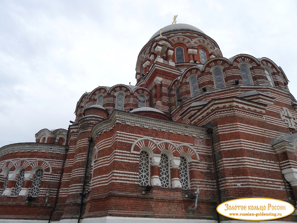 Церковь Троицы Живоначальной. Элементы византийского стиля