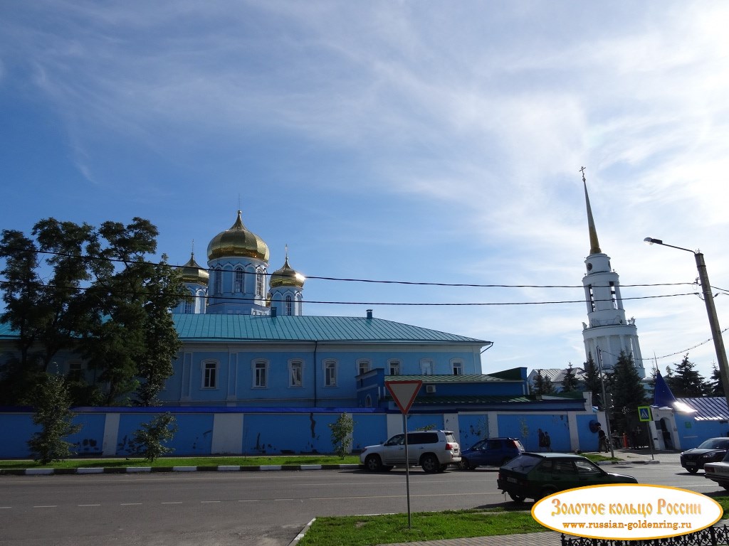 Задонский Рождество-Богородицкий мужской монастырь. Вид со стороны гостиницы 