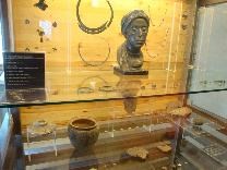 Достопримечательности Рязани. Архиепископские палаты (дворец Олега). Предметы ранних славян