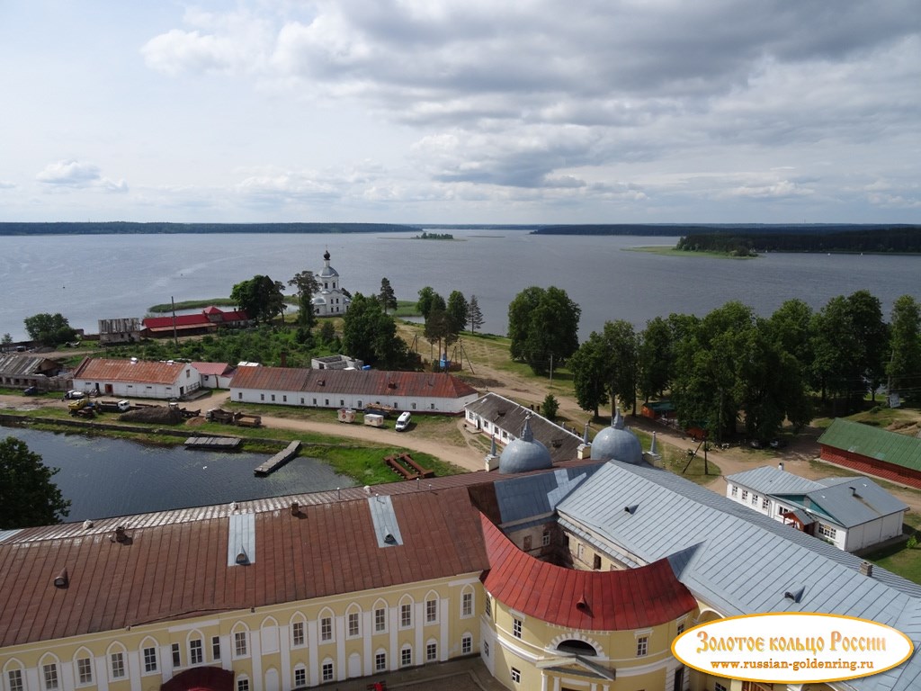 Нило-Столобенская пустынь (Нилова пустынь). Вид на южную часть острова