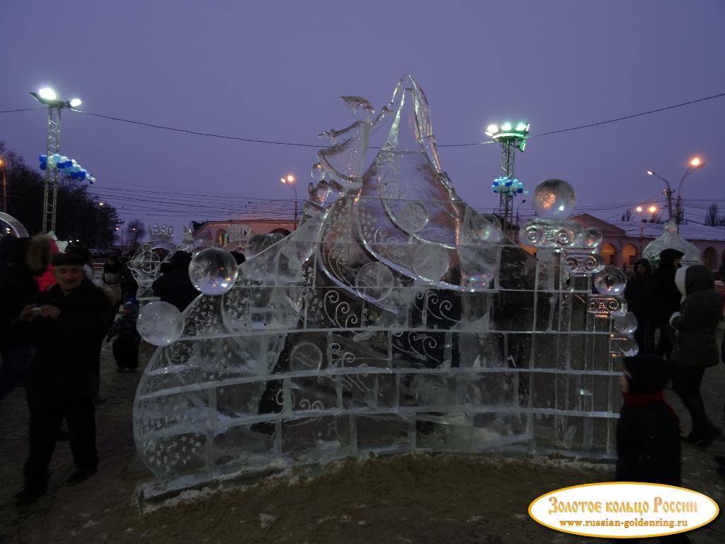 Сусанинская площадь. Ледяной городок