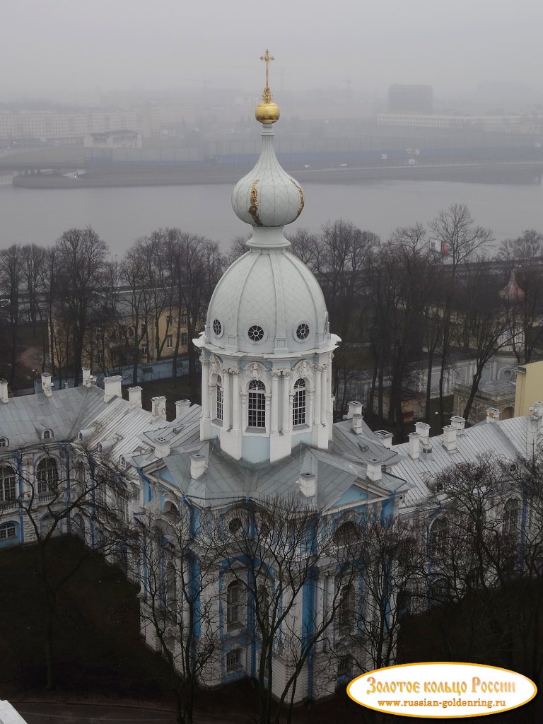 Смольный монастырь. Юго-восточная башня