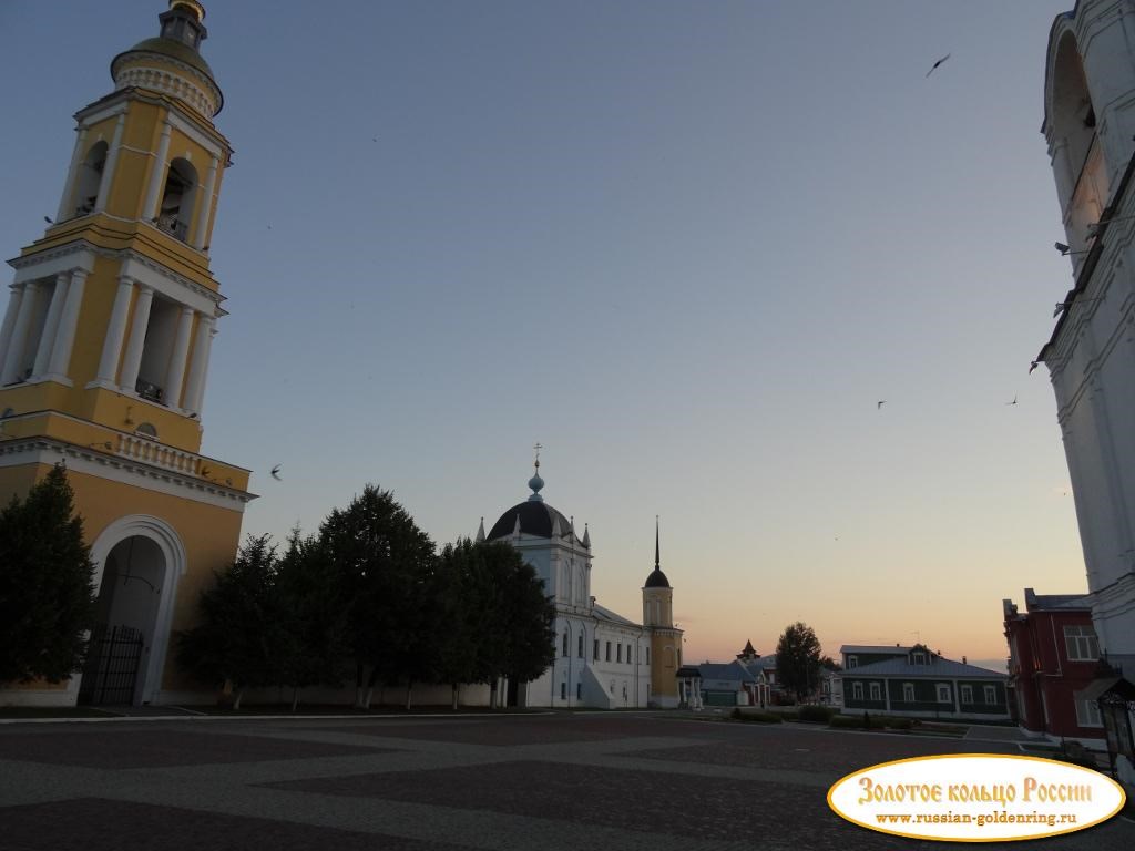 Коломенский Кремль. После заката