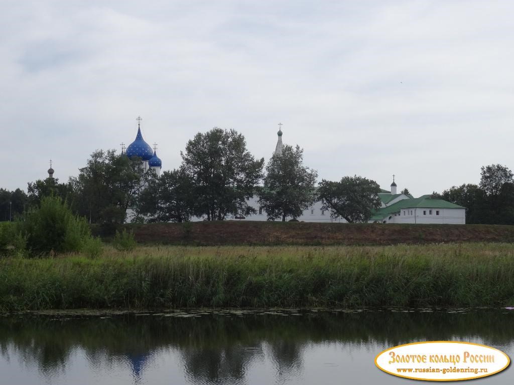 Река Каменка. Суздальский кремль