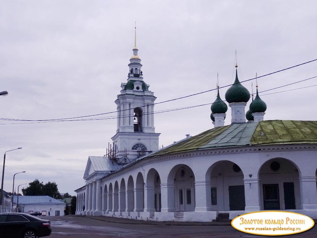 Торговые ряды. Церковь Спаса в Рядах