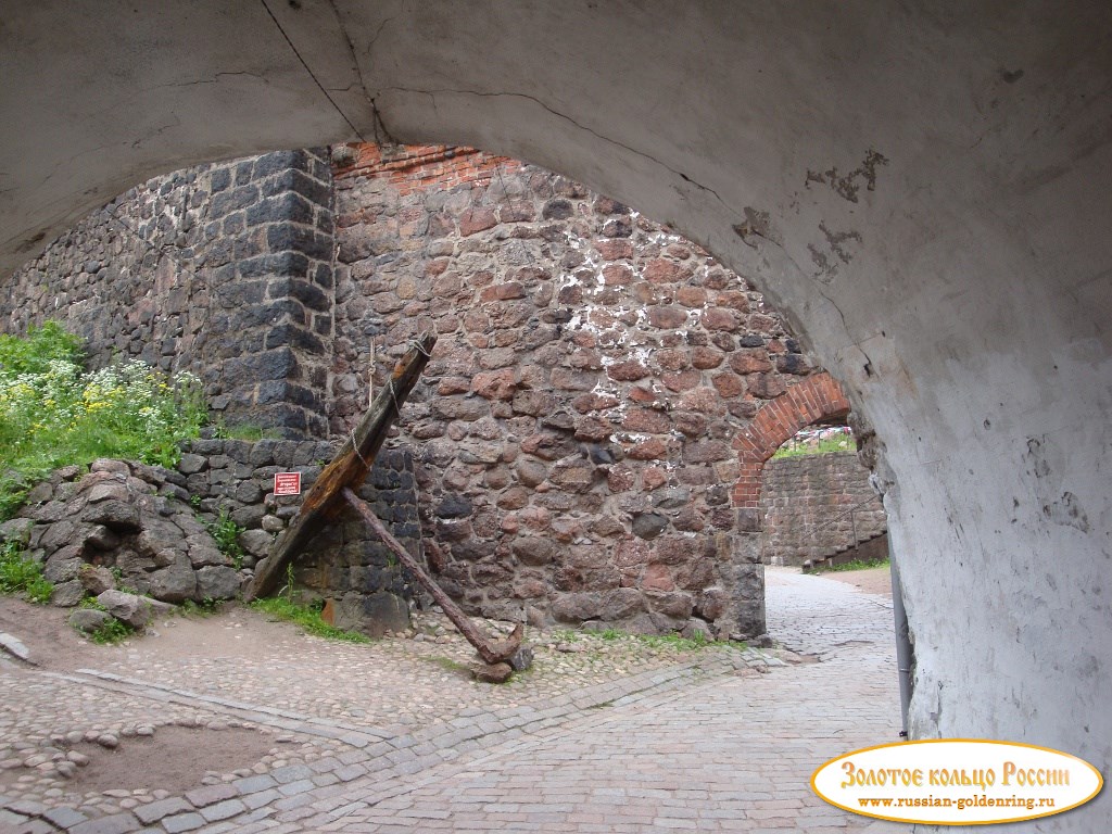 Выборгский замок. Вход в замок