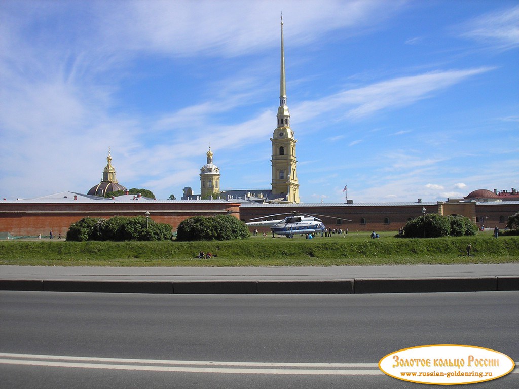 Петропавловская крепость. Вид с Кронверкской набережной