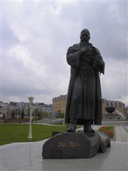 Казань. Памятник Кул Гали