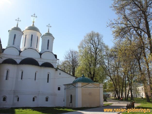 Достопримечательности Ярославля. Спасо-Преображенский монастырь