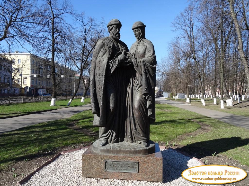 Памятник Петру и Февронии. Ярославль