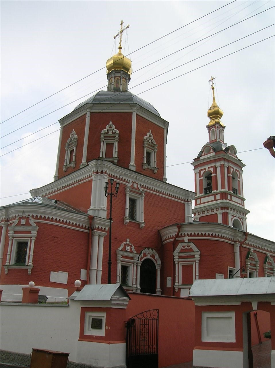 Храм Святых Апостолов Петра и Павла у Яузских ворот. Москва