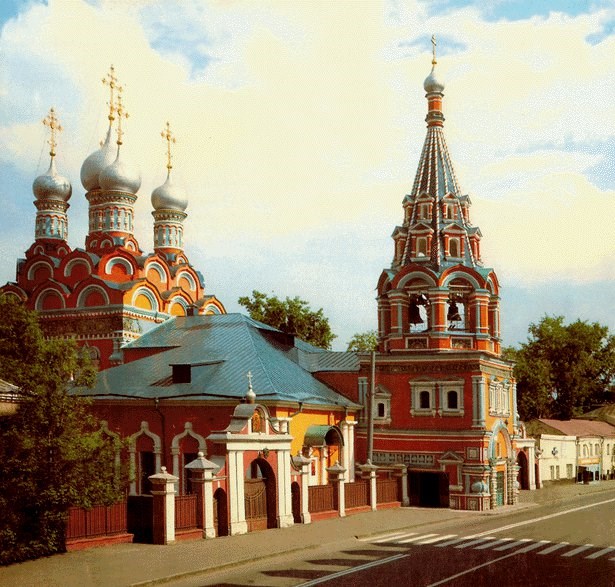 Храм святителя Григория Неокесарийского в Дербицах. Москва