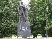 Устюжна. Памятник героям войны