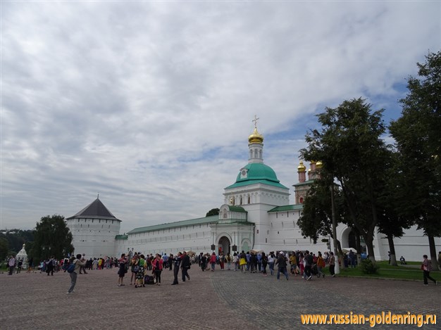 Достопримечательности Сергиева Посада. Свято-Троицкая Сергиева лавра