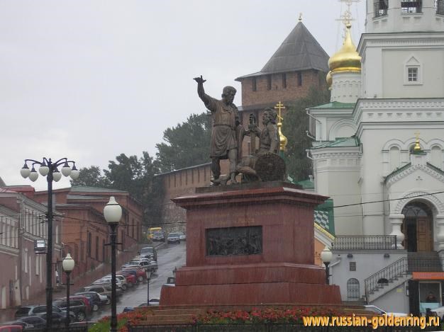 Достопримечательности Нижнего Новгорода. Памятник Минину и Пожарскому