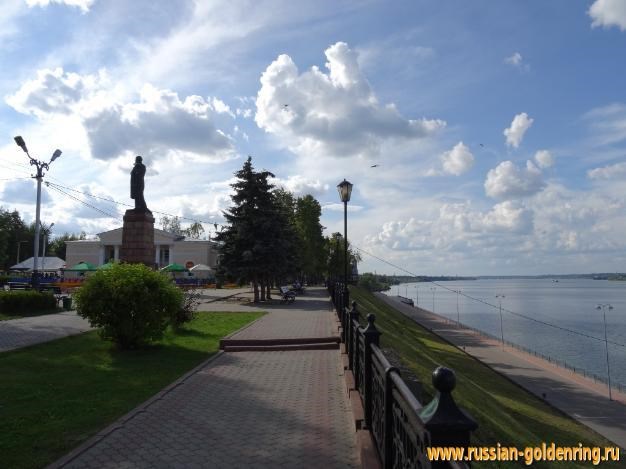 Достопримечательности Кинешмы. Волжский бульвар