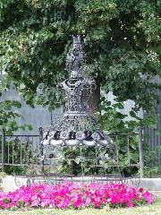 Егорьевск. Скульптура Железная леди