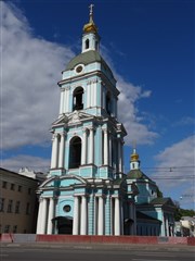 Москва. Храм Троицы Живоначальной в Серебряниках